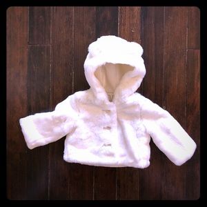 NWT baby gap faux fur coat with lil’ ears. Cute!